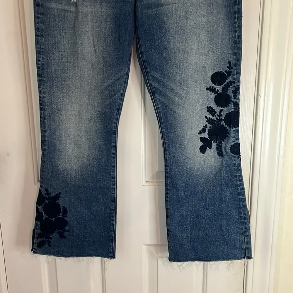 Abercrombie & Fitch | Simone High Rise Ankle Crop‎ Flare Embroidered Jean 31/12